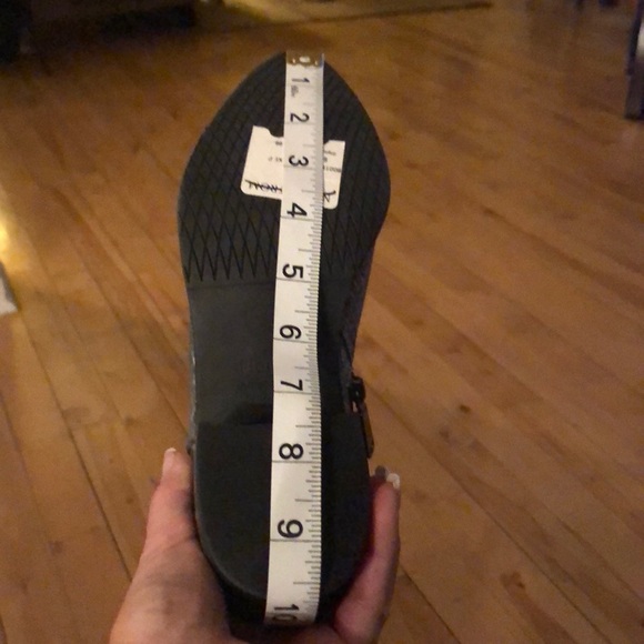 Blondo Elvina Waterproof Bootie 7.5. Narrow at toe - Picture 13 of 14